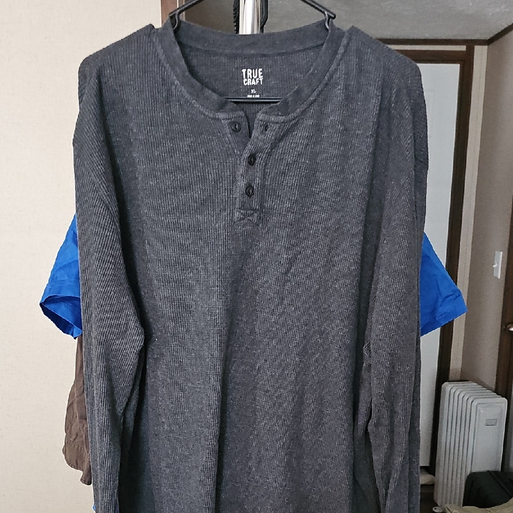 True Craft Gray Long Sleeve Tee